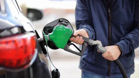 How to Reduce Fleet Fuel Costs: 6 Strategies